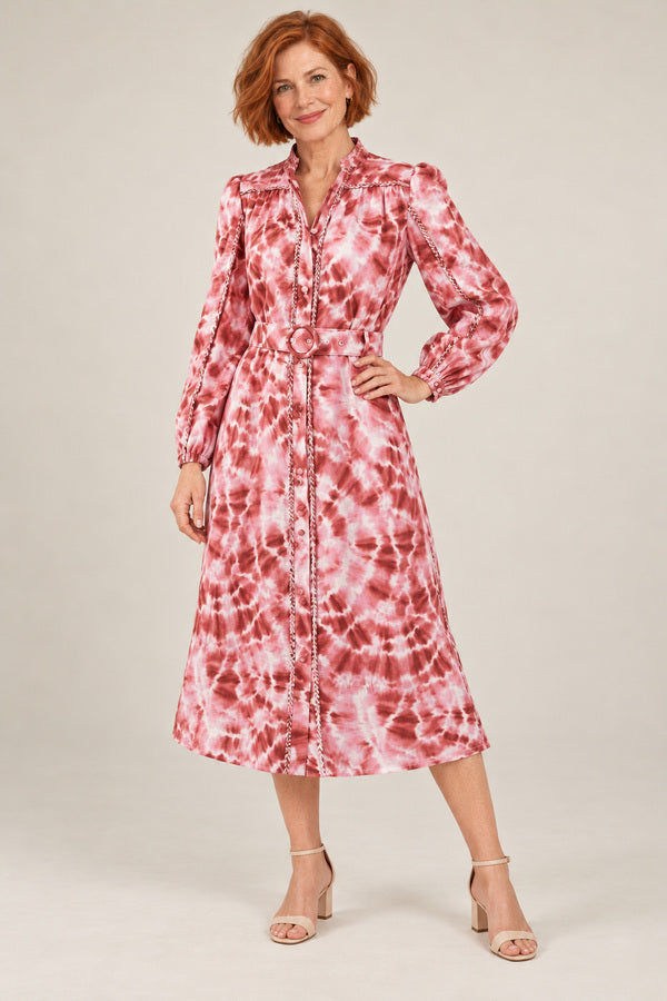Lorena Dress Rose – short red-haired model aged 55, view 2