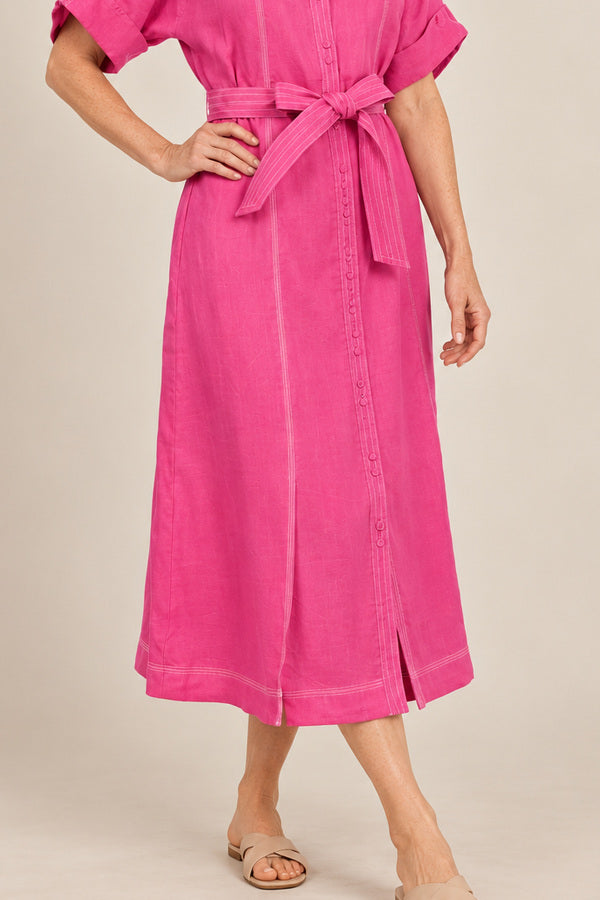 Sabine Linen Dress - Pink – short red-haired model aged 55, view 4