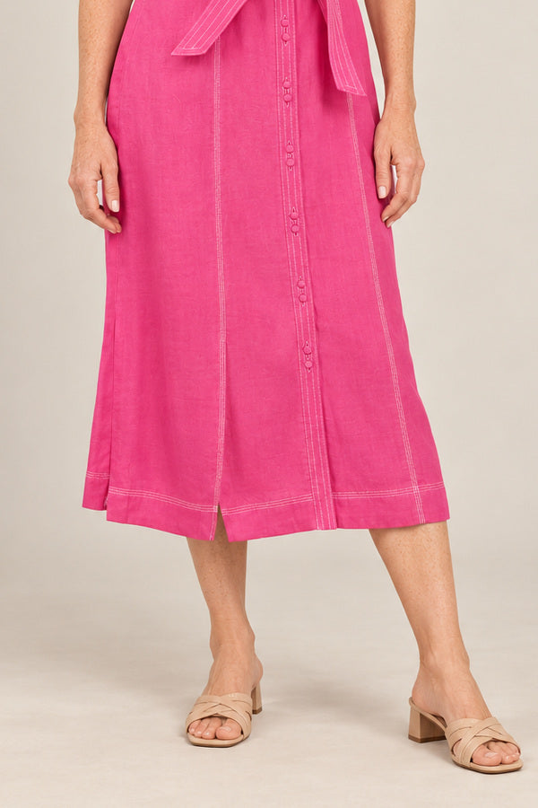 Sabine Linen Dress - Pink – short red-haired model aged 55, view 5