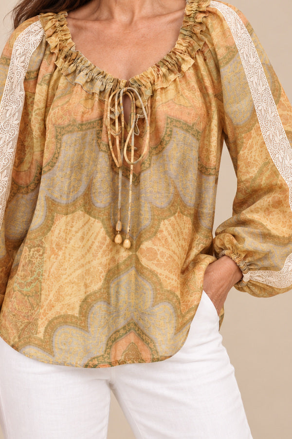 Stella Shirt – brunette model, view 4