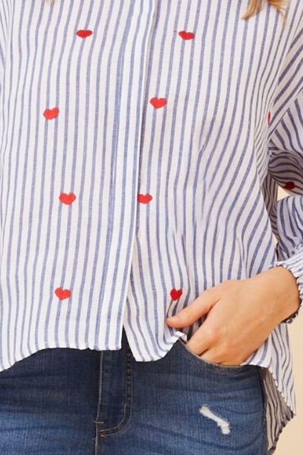 Cassandra Heart Shirt – product photo 2