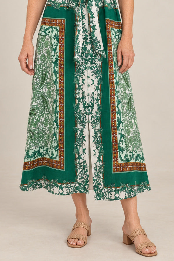 GDS Oceane Linen Long Dress - Green – short red-haired model aged 55, view 5